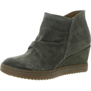 Néw with Tags Sofft Womens Siri Booties Taupe Oil Cow Suede